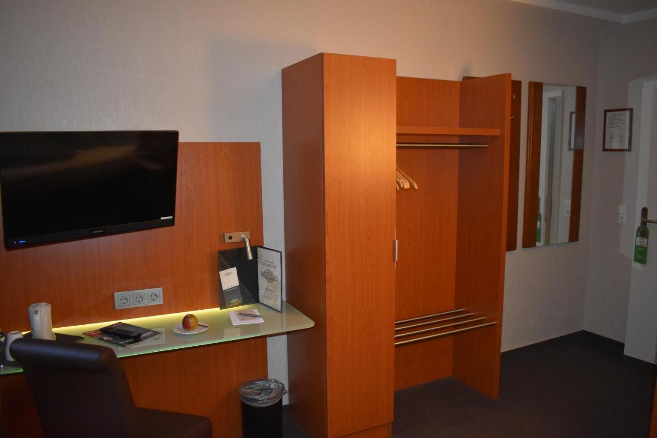 Hotel Neue Stuben Wolfsburg Exteriör bild