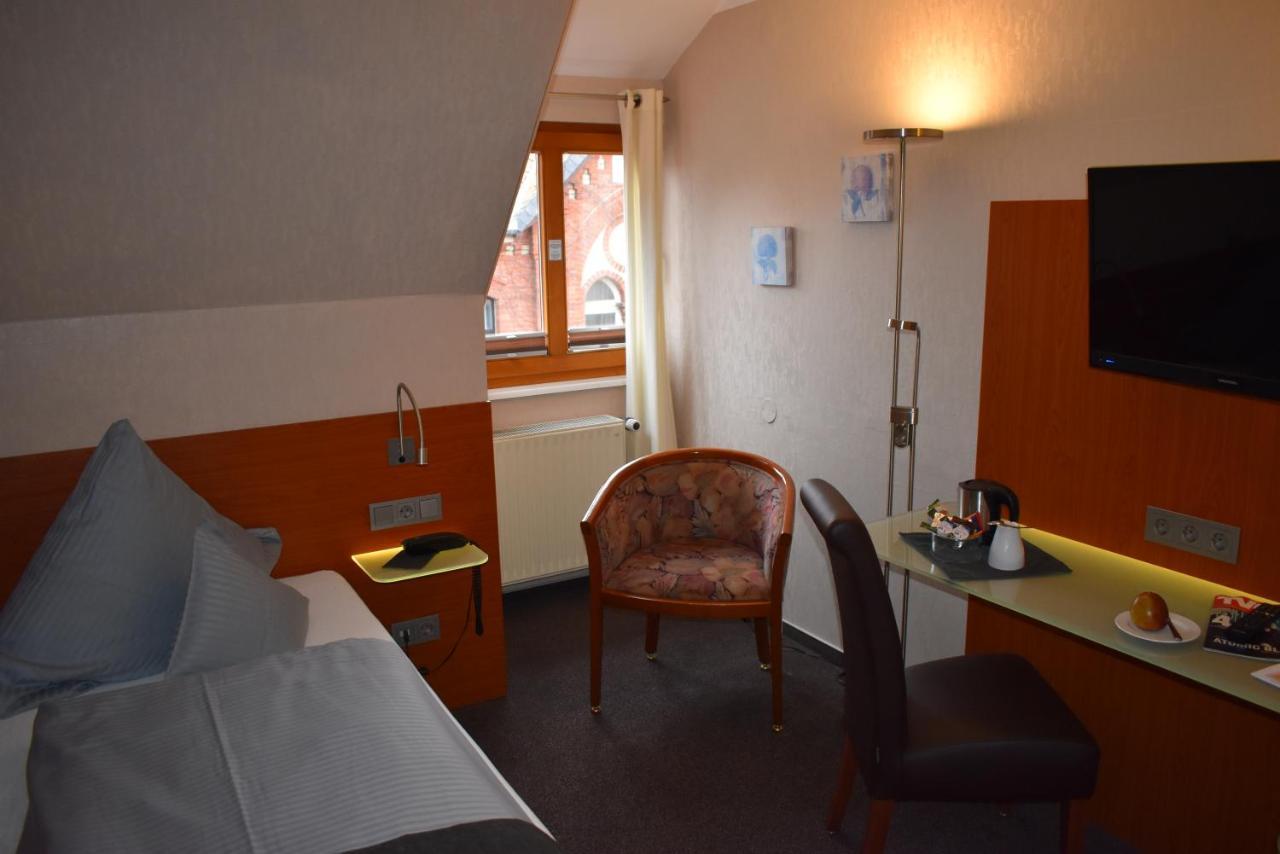 Hotel Neue Stuben Wolfsburg Exteriör bild